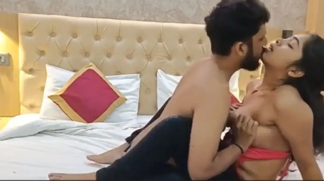 Desi Pyaar: Secret Romance in Oyo Hotel