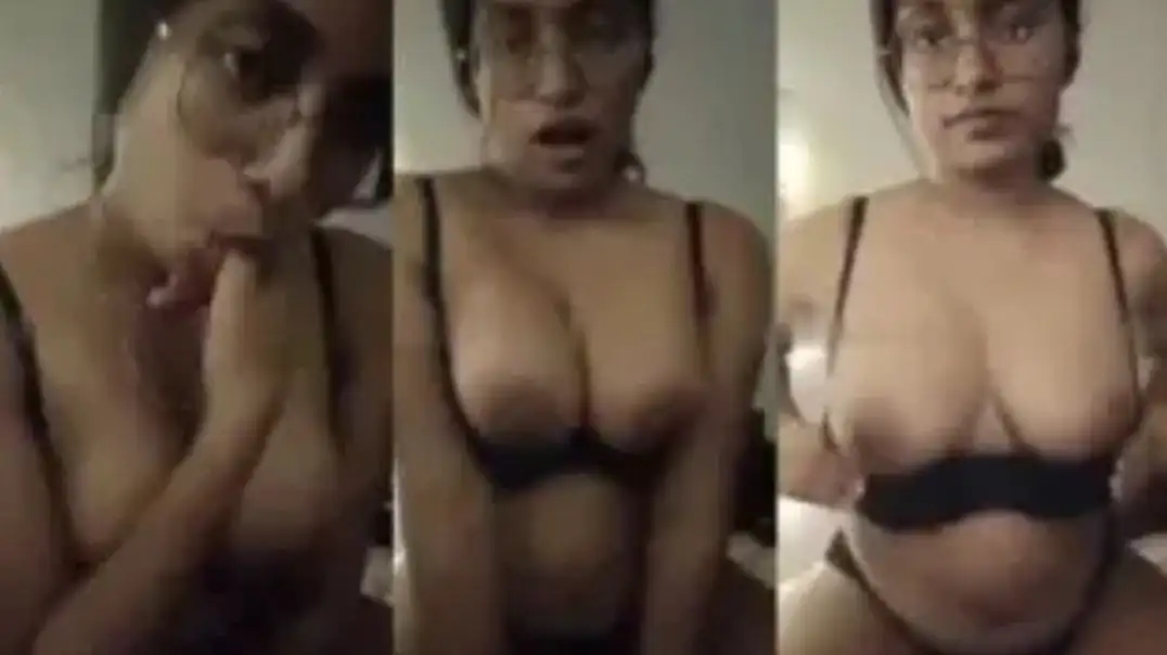 Desi Girl Private Webcam Sex Video Leaked Hot!