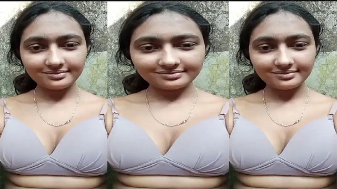 Hot Desi GF Secretly Fingering Her Asshole On Camera