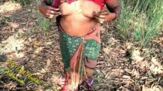 Bhojpuri village aunty outdoor sex video